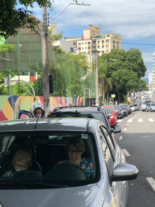 Filas absurdas torturan idosos na Capital – Foto: divulgação