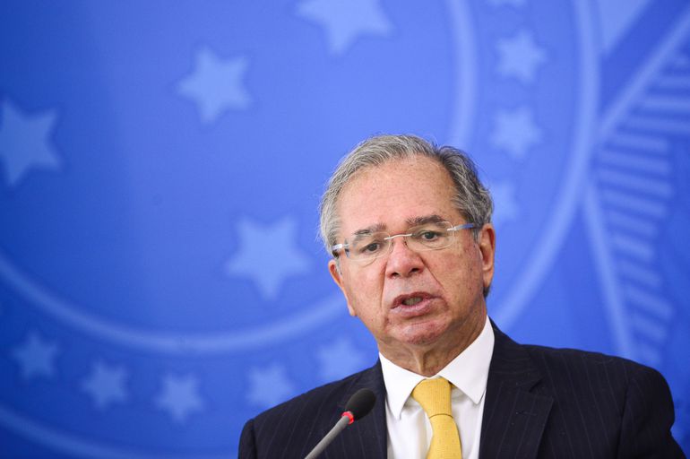 guedes; trabalhadores; informais; governo; programa