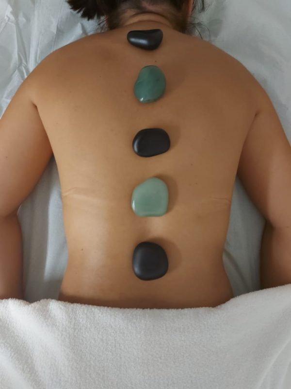 Massagem relaxante &eacute; indicada para dores ou tens&otilde;es no corpo – Foto: Divulga&ccedil;&atilde;o/ND