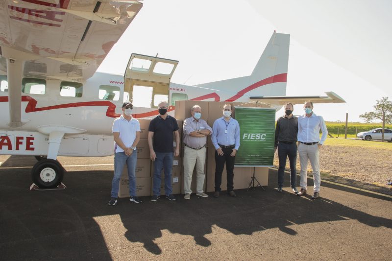 Transporte a&eacute;reo foi articulado pela Confedesa da FIESC. – Foto: Ivan Ansolin/FIESC/ND