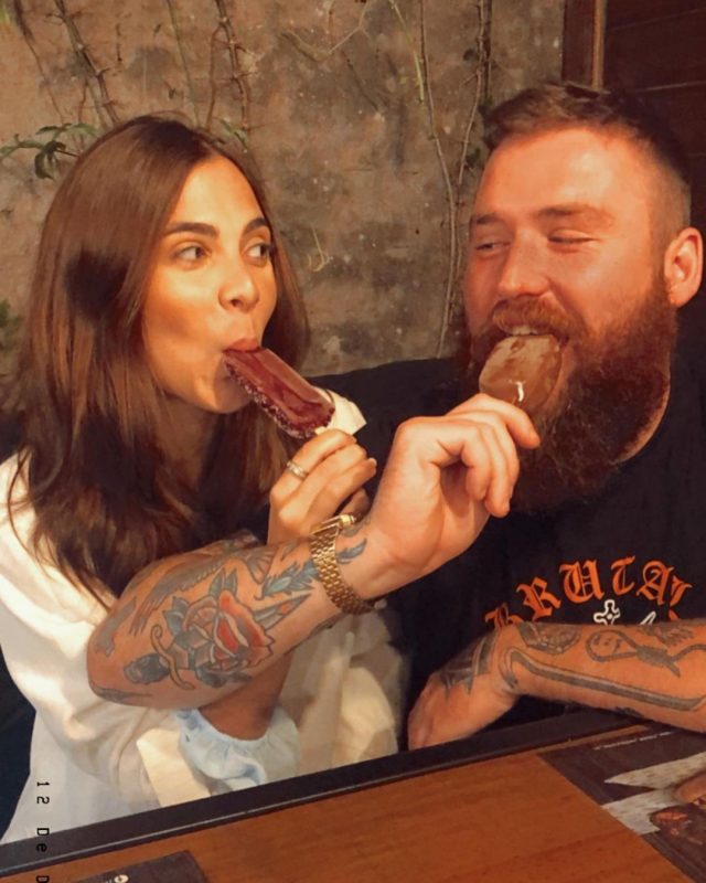 Jeane estava com seu namorado, Ariel, em uma moto que foi atingida na traseira por um carro – Foto: Reprodu&ccedil;&atilde;o Instagram/ND