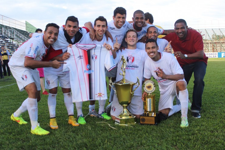 JEC campe&atilde;o nacional em 2014, na S&eacute;rie B: um dos maiores de SC – Foto: JEC/Divulga&ccedil;&atilde;o/ND