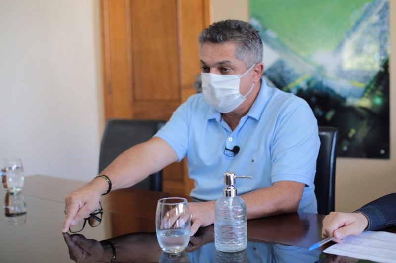 Prefeito de Chapecó em live sobre a situação da Covid-19 