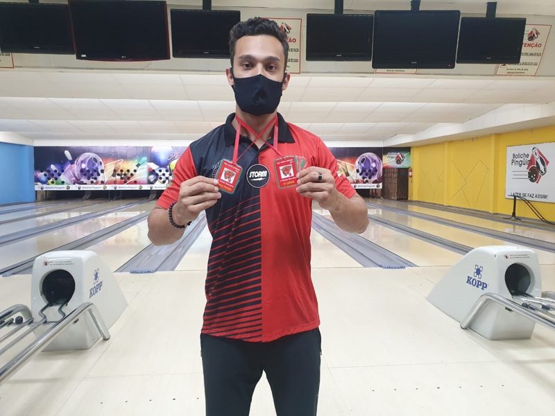 Marcelo Suartz, trimedalhista panamericano de boliche, conquistou mais duas medalhas de ouro na Taça Santa Catarina 2021 – Foto: Divulgação/ND