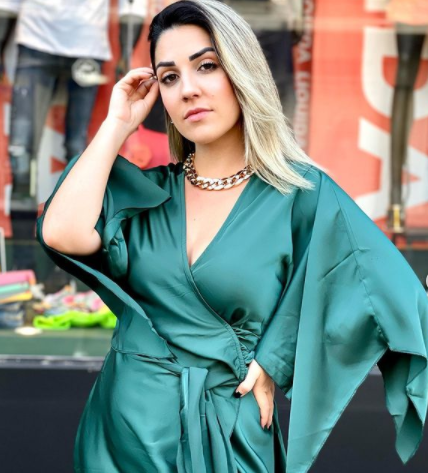 No Youtube, ela aproveita para dar dicas sobre viagens e compras em sites estrangeiros – Foto: Arquivo Pessoal/Divulgação