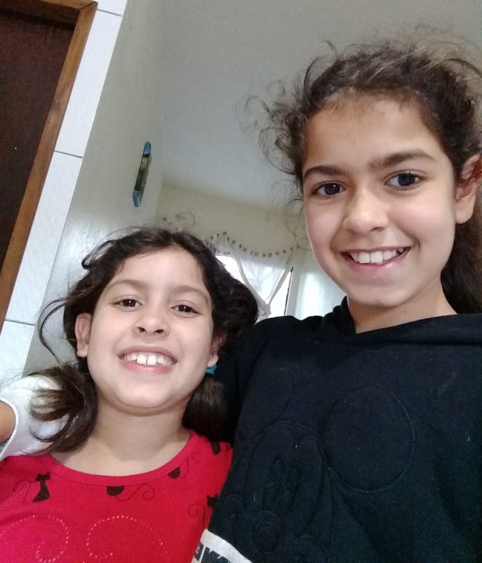 Ana Gabriela da Silva Sobral, de 8 anos, e Ana Beatriz da Silva Sobral, de 10 anos, morreram em um acidente na BR-470 – Foto: Reprodução/Redes Sociais