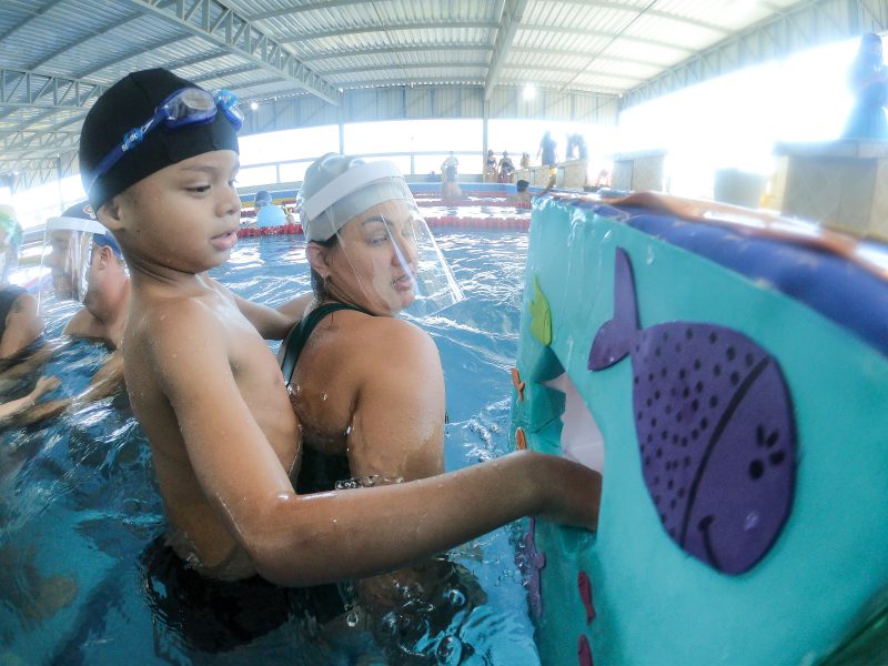 natação na piscina da passarela nego quirido