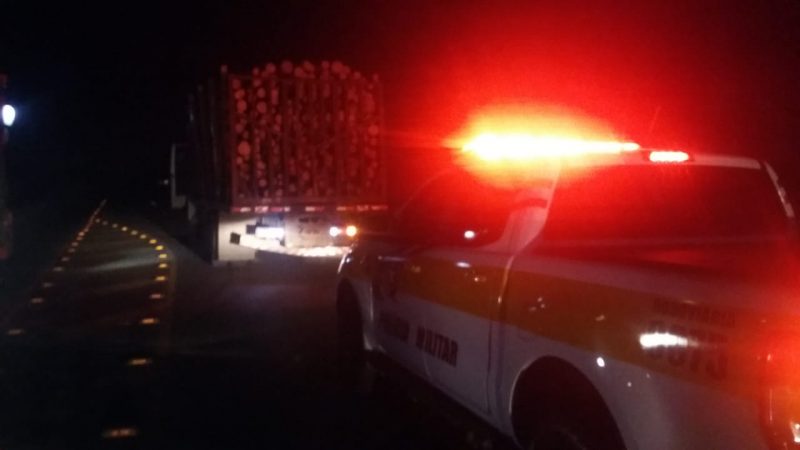 Motociclista de 18 anos morre após colidir com caminhão em Curitibanos