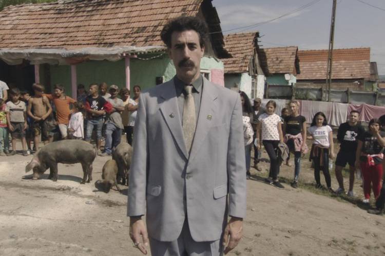 Sacha Borat Cohen interpreta Borat no filme que também deve levar prêmio – Foto: Reprodução