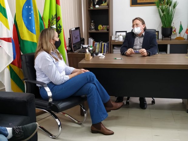 Vice-governadora Daniela Reinehr conseguiu a entrega dos respiradores em 24 horas. – Foto: Sicilia Vechi/Divulga&ccedil;&atilde;o/ND⠀