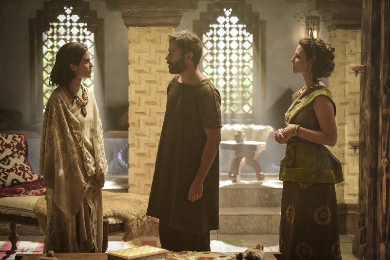 Amat, Nadi e Terá conversando