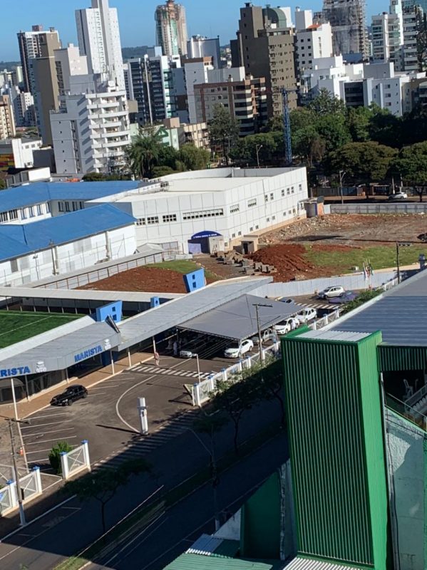 Vacina&ccedil;&atilde;o foi realizada em frente ao Col&eacute;gio Marista – Foto: Prefeitura de Chapec&oacute;