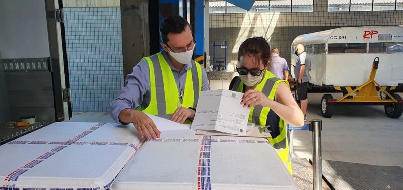 Doses come&ccedil;am a ser distribu&iacute;das aos munic&iacute;pios nesta segunda – Foto: Divulga&ccedil;&atilde;o/Minist&eacute;rio da Sa&uacute;de