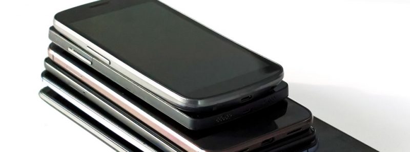 Vale a pena comprar smartphone da versão anterior? - Obi Onyeador on Unsplash