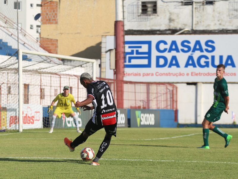 JEC enfrentou o Metropolitano na tarde deste sábado (13) e contou com as estrelas do camisa 10 e do artilheiro Alison Mira – Foto: Vitor Forcellini/JEC