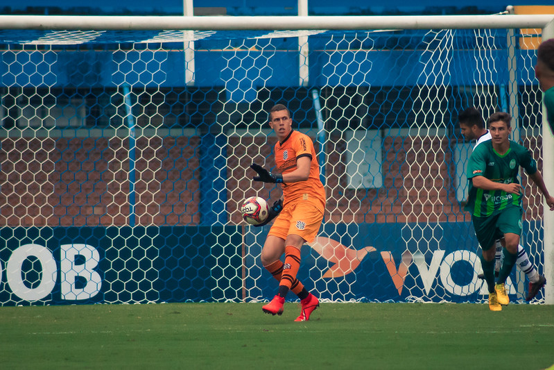 Goleiro Vitor Caetano segue afastado por dopping – Foto: Patrick Floriani/FFC/divulgação