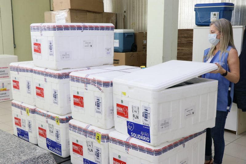 Santa Catarina pode ser o primeiro Estado do país a isentar imposto na compra de vacina – Foto: Secom/ND
