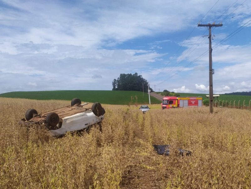 Um dos irm&atilde;os morreu no local, enquanto o outro sofreu ferimentos leves – Foto: Corpo de Bombeiros/ND