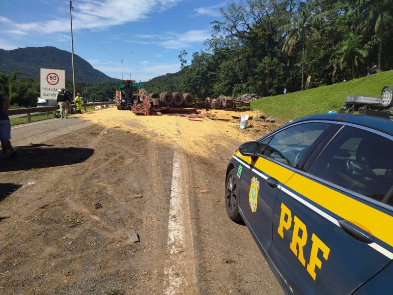 Acidente ocorreu na manhã desta quarta-feira (24) na BR-376 – Foto: PRF/Divulgação