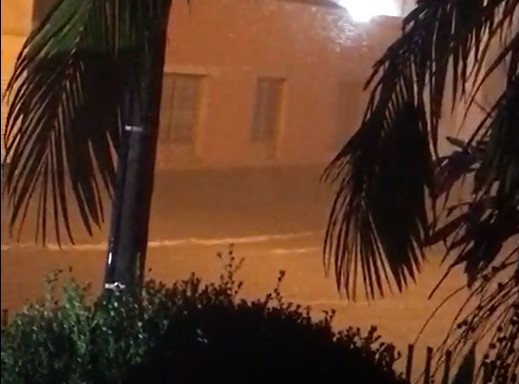 Ruas do Centro de Itaiópolis ficaram alagadas – Foto: Redes sociais