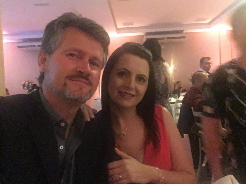 A morte de Sandra Pereira chocou os moradores de Santa Catarina: ela viajava com o marido quando o casal teve a moto arrastada por um caminhão pela BR-101, em Balneário Camboriú. Sandra caiu, foi levada para o hospital, e morreu no dia seguinte, enquanto o marido dela, Anderson Pereira, ficou pendurado no caminhão por mais de 30 quilômetros. O motorista do caminhão foi preso em flagrante e, segundo o delegado responsável pelo caso, disse que havia usado rebite. Também havia cocaína no veículo – Foto: Redes sociais/ND