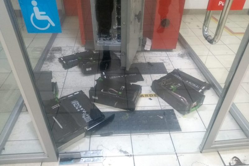 Caixa eletrônico é arrombado em empresa de Blumenau – Foto: Divulgação/Polícia Militar