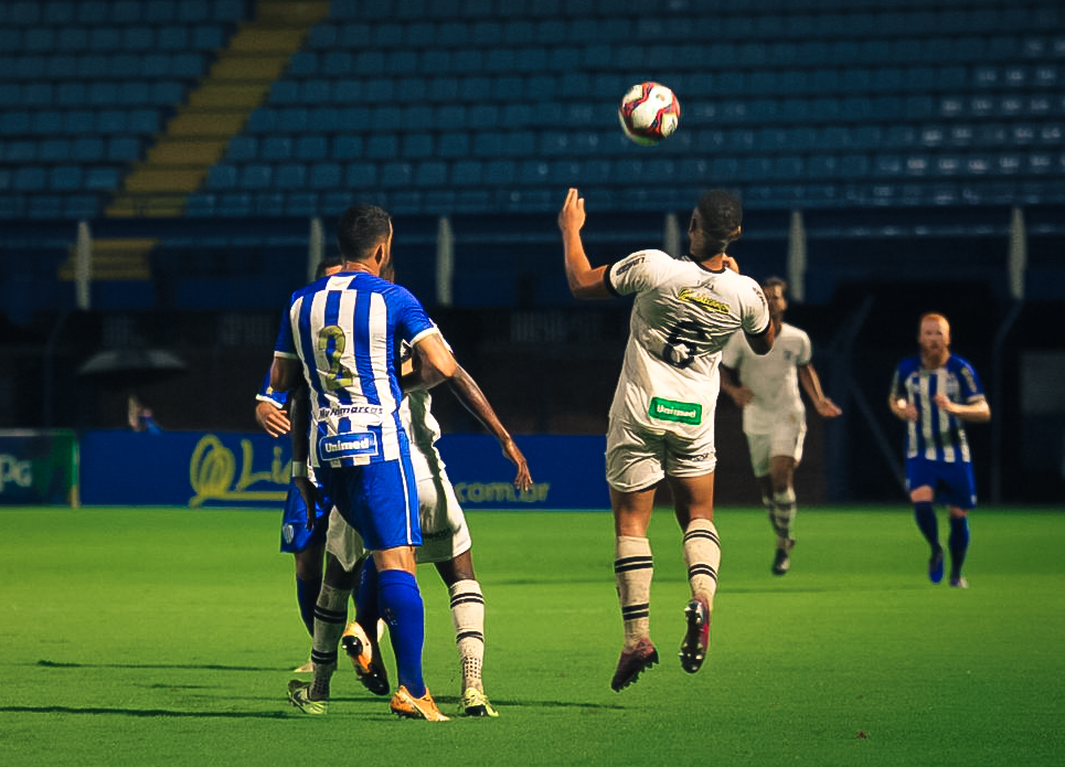 Resposta 'gelada' Do Avaí Aos Parabéns Do Figueirense Quebra A Web ...