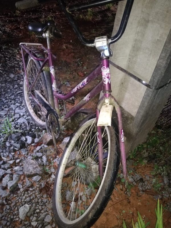 Ciclista foi encaminhado em estado grave ao hospital – Foto: PMRv/Divulgação