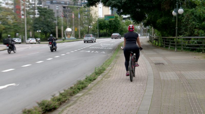 Ciclovias também devem ser mais respeitadas a partir das novas leis – Foto: Reprodução/NDTV Blumenau