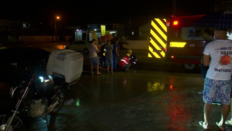 Atropelamento aconteceu na noite de ter&ccedil;a-feira (2), na zona Sul de Joinville – Foto: Ricardo Alves/NDTV