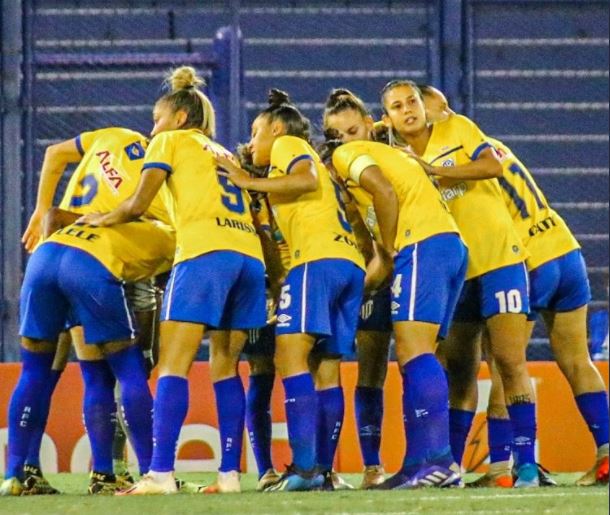 Avaí/Kindermann antes do jogo contra o Boca Juniors