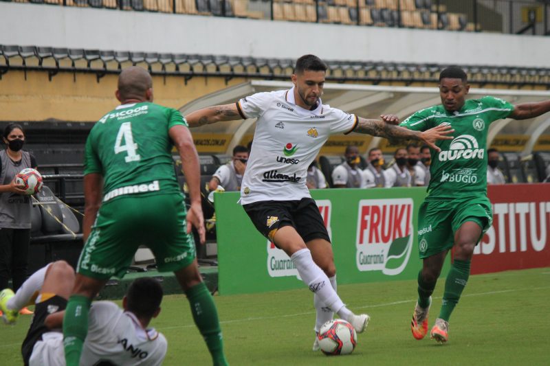 Chapecoense derrota o Crici&uacute;ma e assume a lideran&ccedil;a do estadual – Foto: Celso da Luz/Crici&uacute;ma/ND