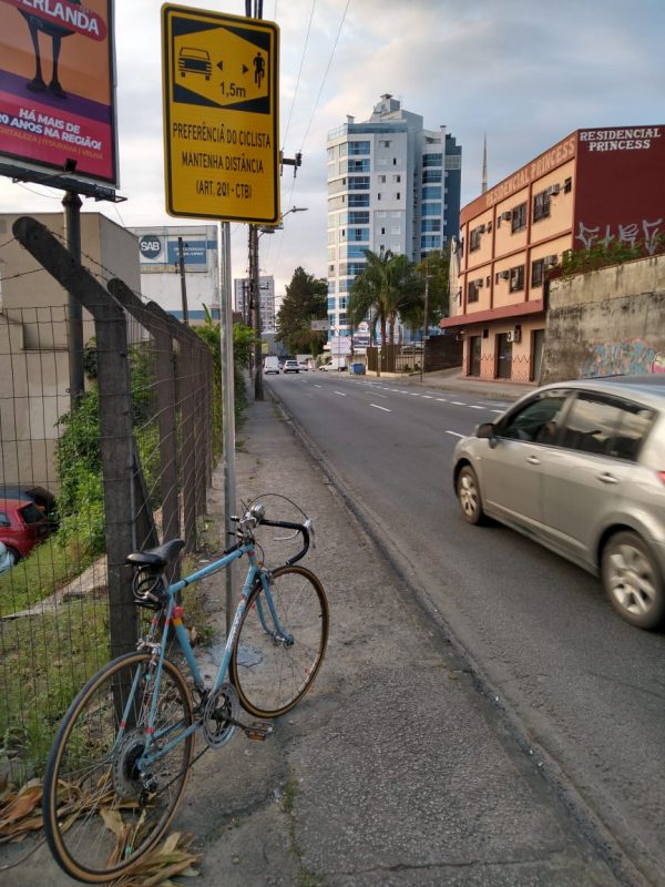 Gasolina e ônibus caros: andar de bicicleta é opção em Blumenau? – Foto: Giovani Seibel/Arquivo pessoal