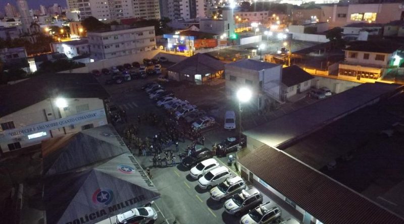 Opera&ccedil;&atilde;o “Varredura” cumpriu 25 mandados na manh&atilde; deste s&aacute;bado (27) em Itaja&iacute; – Foto: Divulga&ccedil;&atilde;o/Pol&iacute;cia Civil