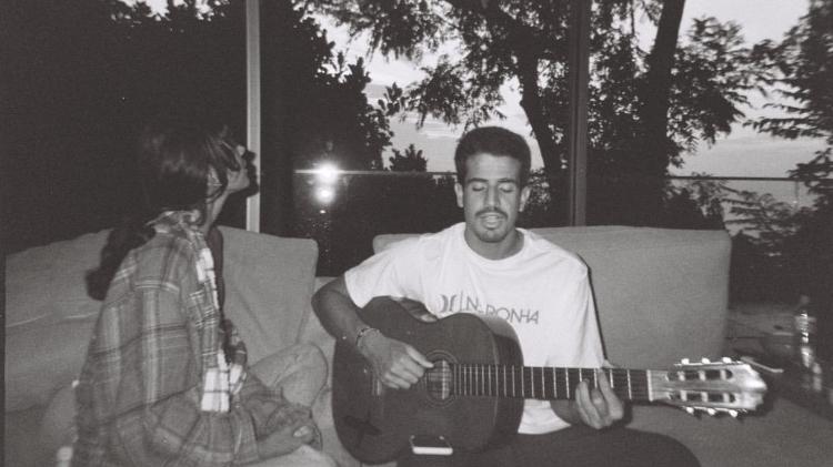 Enzo e Bruna foram para Fernando de Noronha juntos – Foto: Redes Sociais