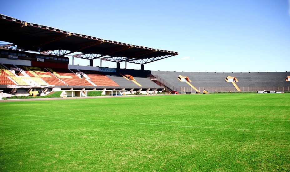 Atletas da escolinha de Nova Prata do Iguaçu visitam Estádio Olímpico em  dia de jogo - Cascavel - Futebol Clube Cascavel - Paraná - Brasil