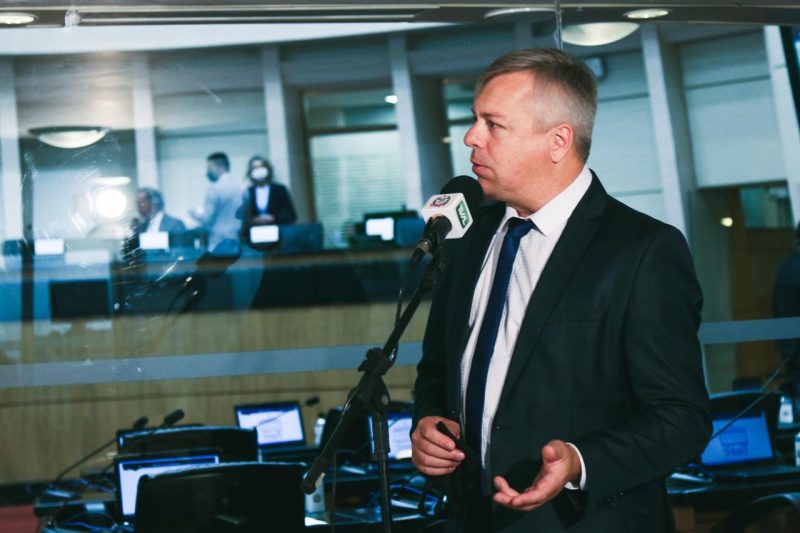 Deputado Fabiano da Luz (PT) quer dispensa do uso de m&aacute;scaras a alunos autistas – Foto: Luca Gebara/ALESCDivulga&ccedil;&atilde;o//ND