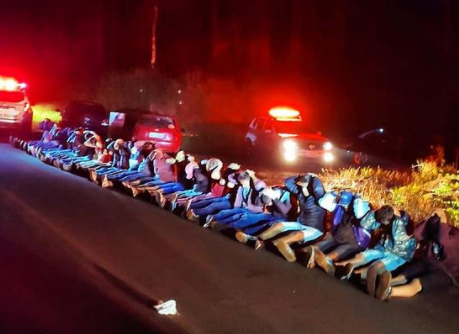Trinta pessoas foram detidas – Foto: Pol&iacute;cia Militar/ND