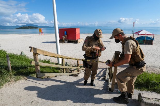 Fiscalização da PMSC nas praias de Santa Catarina