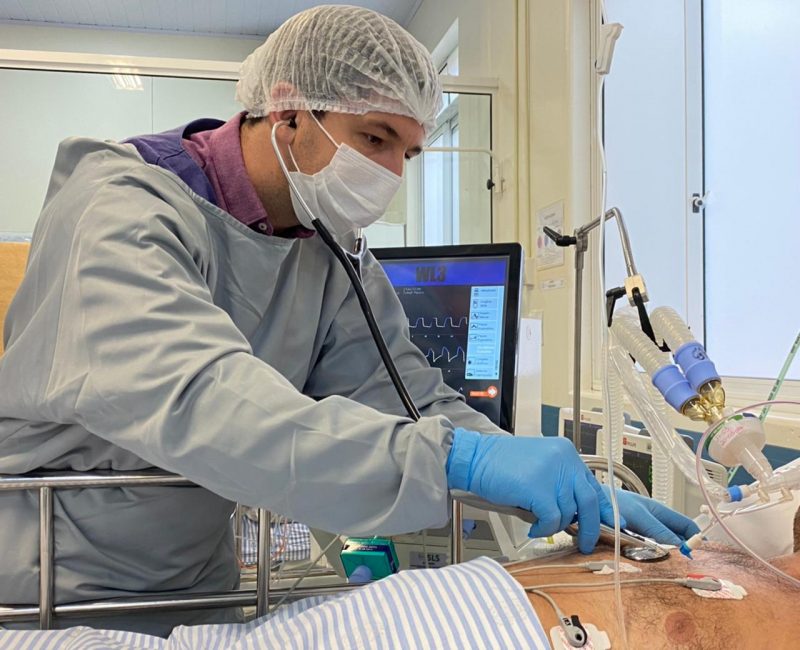 N&uacute;mero de mortes apresenta queda conforme vacina&ccedil;&atilde;o avan&ccedil;a – Foto: Jonathan Batista/Hospital Bethesda/Divulga&ccedil;&atilde;o