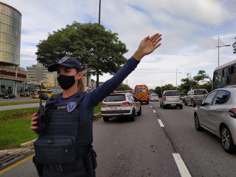 Guarda Municipal atende acidente na Beira-Mar Norte no início da manhã – Foto: GMF/Divulgação/ND
