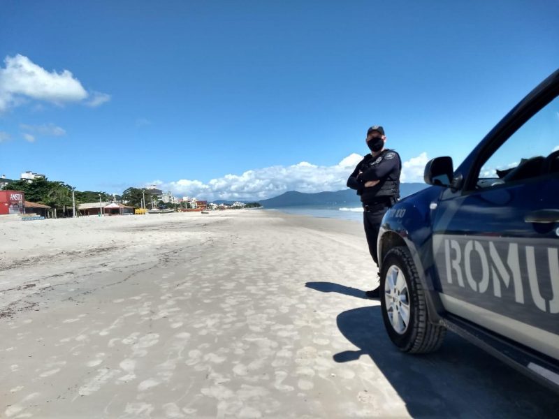 Com a alteração, circulação de pessoas nas praias está permitida das 6h01 às 17h59