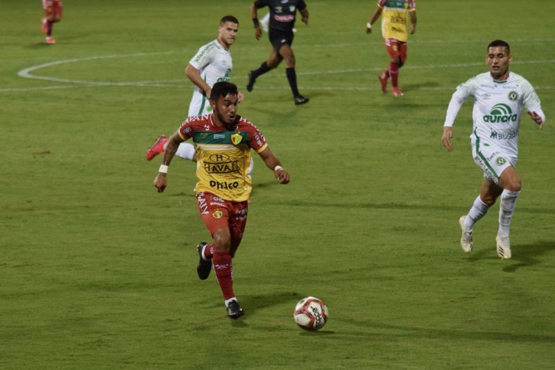 Chapecoense e Brusque se enfrentam em jogo válido pela Série B &#8211; Foto: Jefferson Alves/Brusque FC