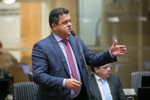 L&iacute;der do PL, Ivan Naatz quer suspender o julgamento do impechament do governador Mois&eacute;s – Foto: Alesc