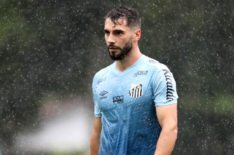 Chapecoense faz proposta e deve contratar Laércio, do Santos – Foto: Pedro Ernesto Guerra Azevedo/Santos FC/ND