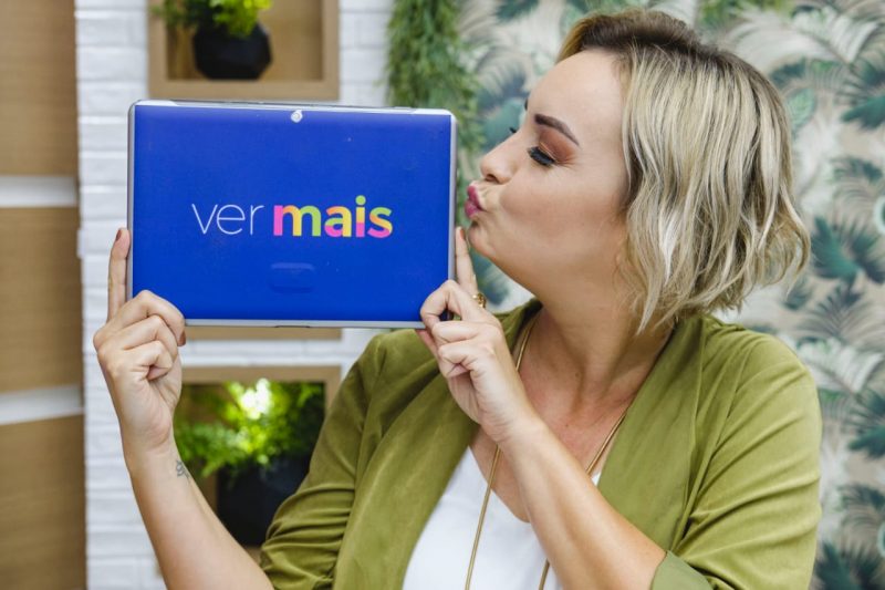 apresentadora do vermais em Chapecó