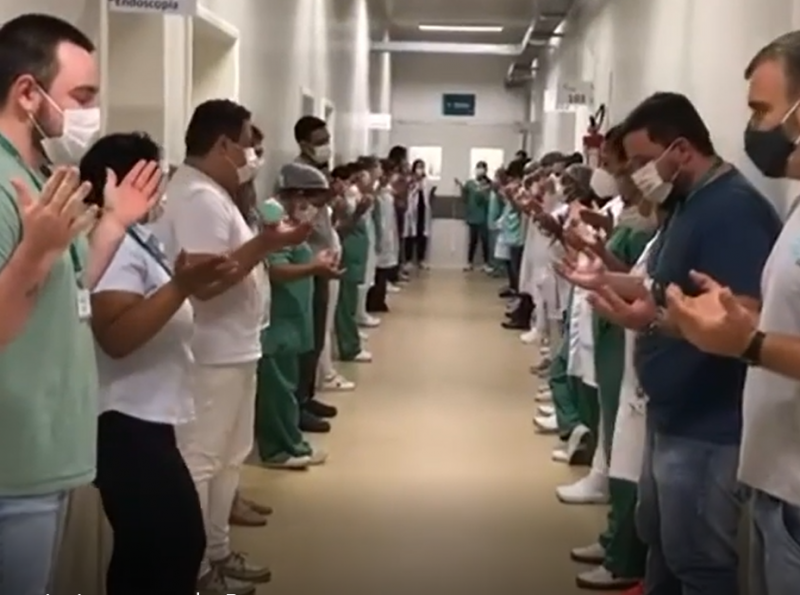 Hospital está há duas semanas atendendo sua capacidade máxima – Foto: Reprodução Redes Sociais