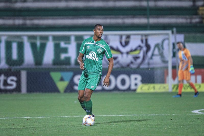 Luiz Otávio em ação pela Chapecoense