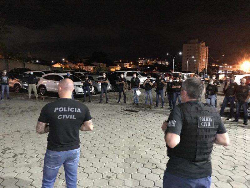 A Polícia Civil desencadeou, nesta terça-feira (9), a operação Dejavú contra o trágico de drogas na Grande Florianópolis