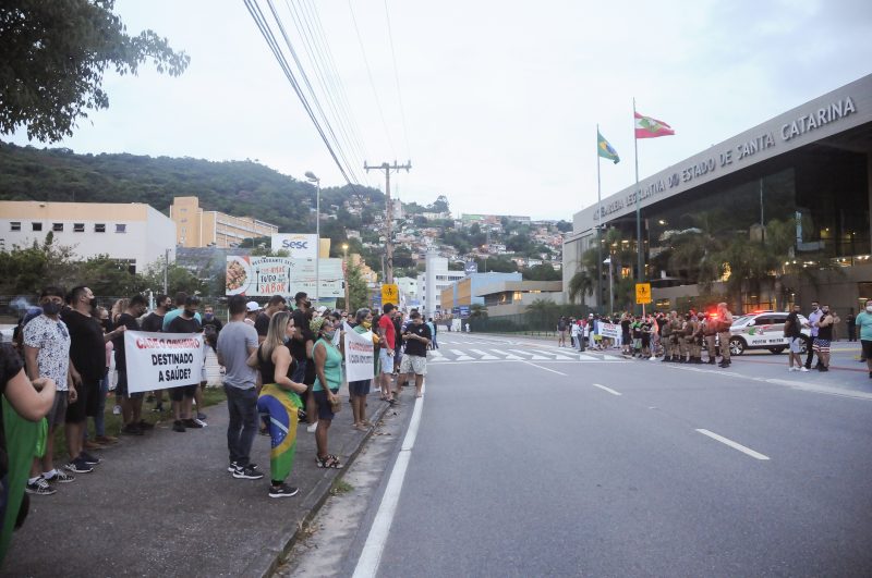 manifestação; alesc; medidas; lockdown; restrições; grande florianópolis; decreto
